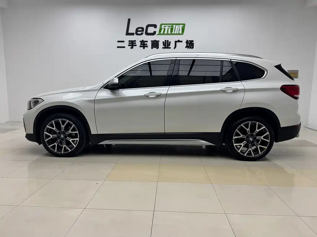 BMW X1 2021 — фото 14