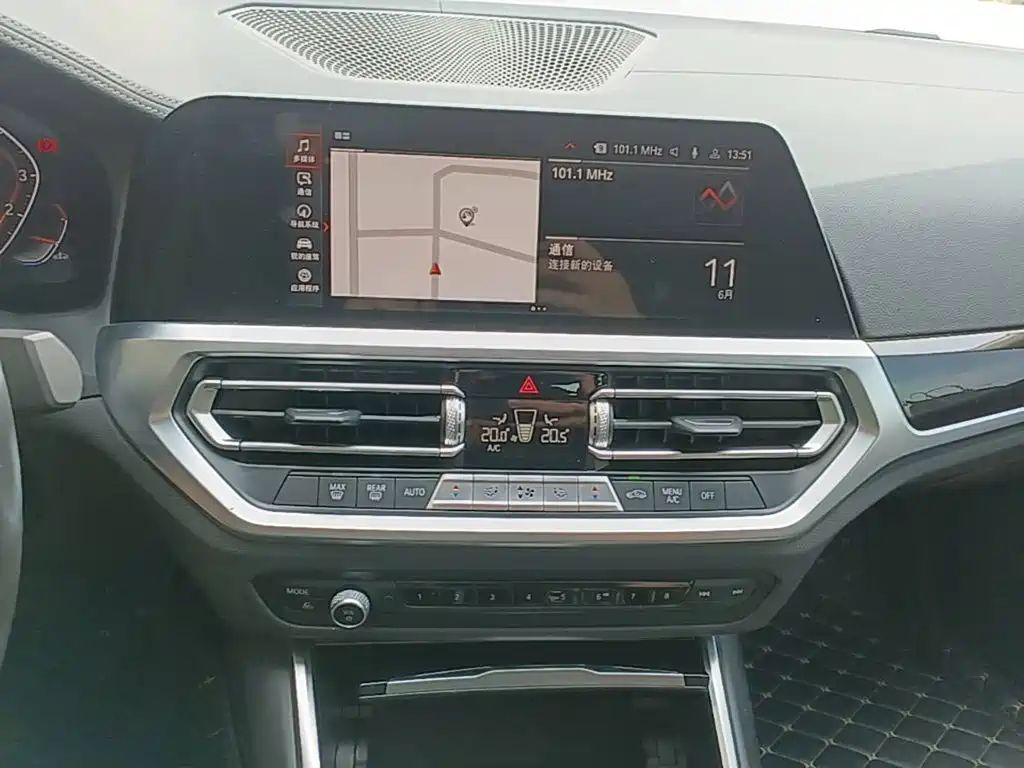BMW 3 Series 2021 — фото 13