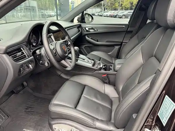 Porsche Macan 2022