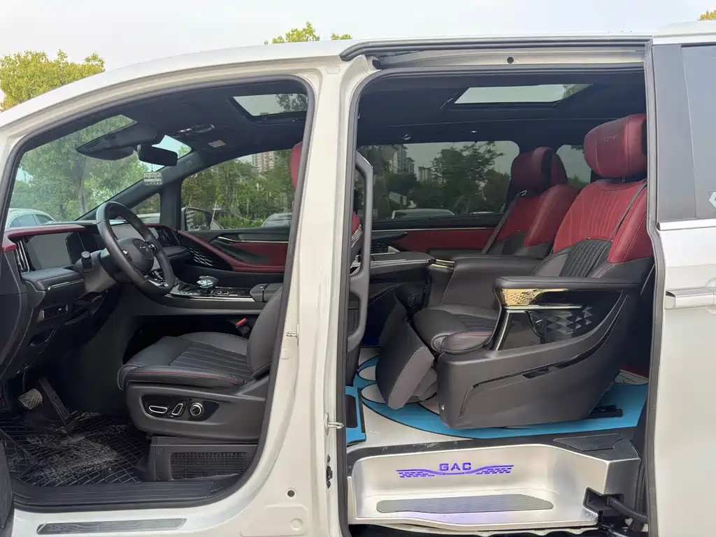 GAC Motor Trumpchi M8 2024 — фото 11