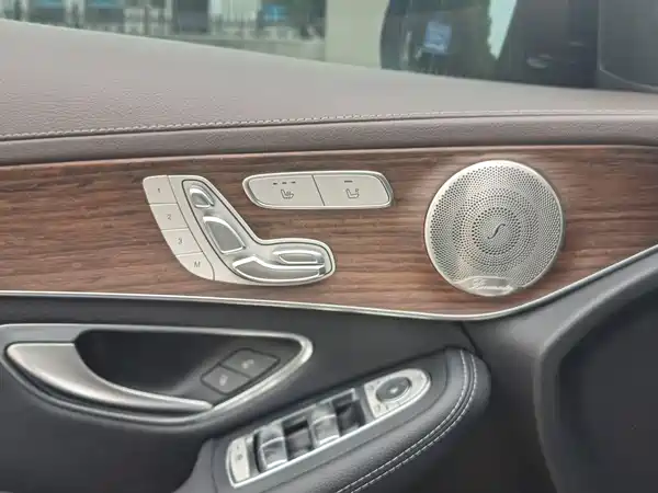 Mercedes-Benz GLC 2021