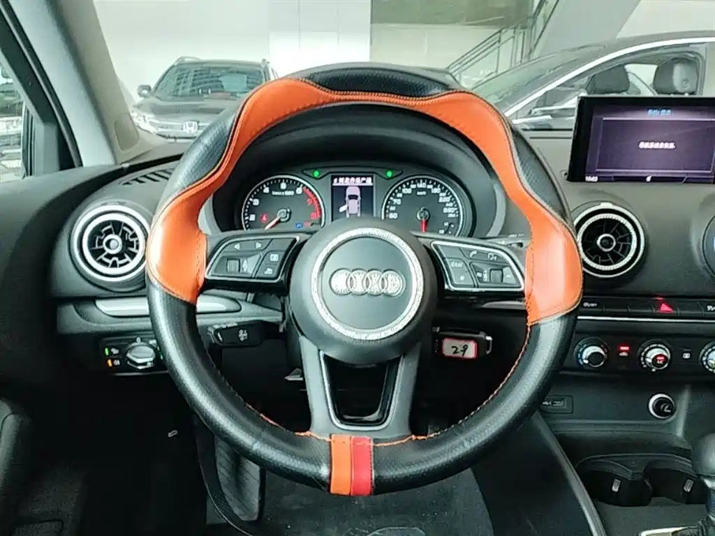 Audi A3 2021 — фото 11