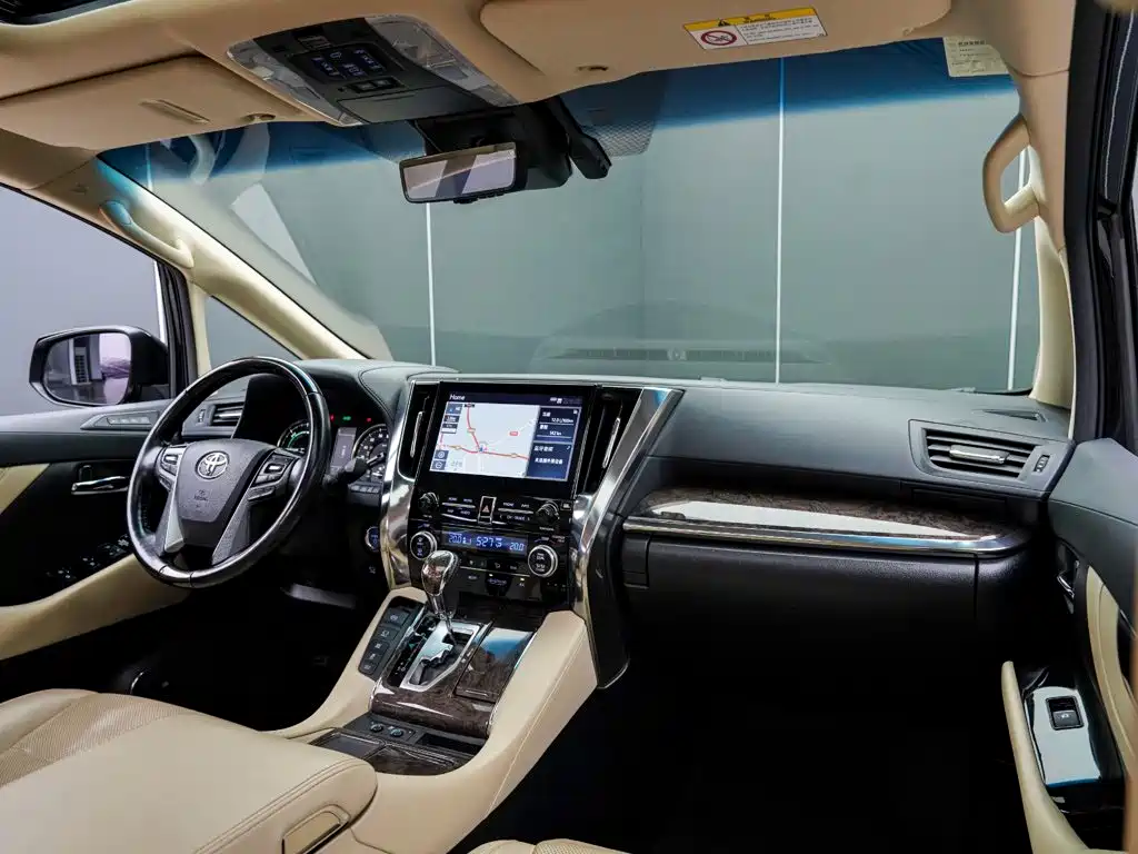 Toyota Vellfire 2021 — фото 19