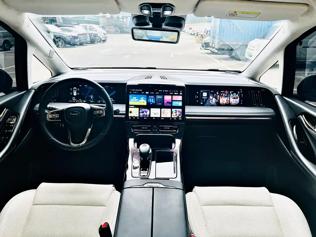 GAC Motor Trumpchi E9 2023 — фото 6
