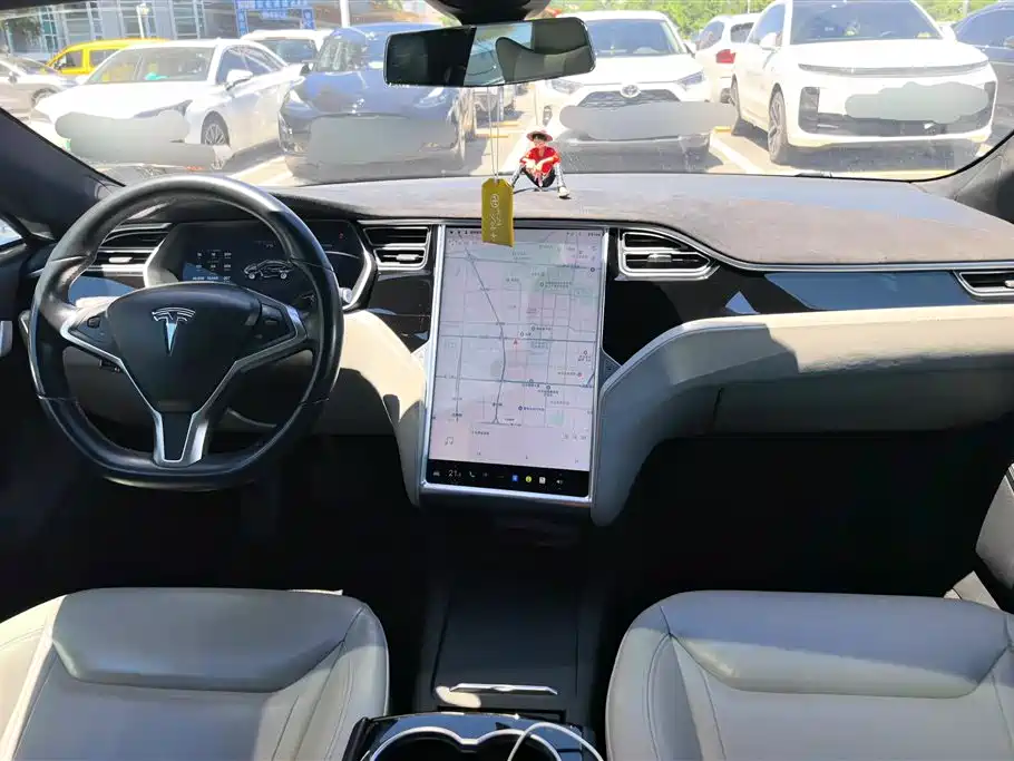 Tesla Model S 2016 — фото 12