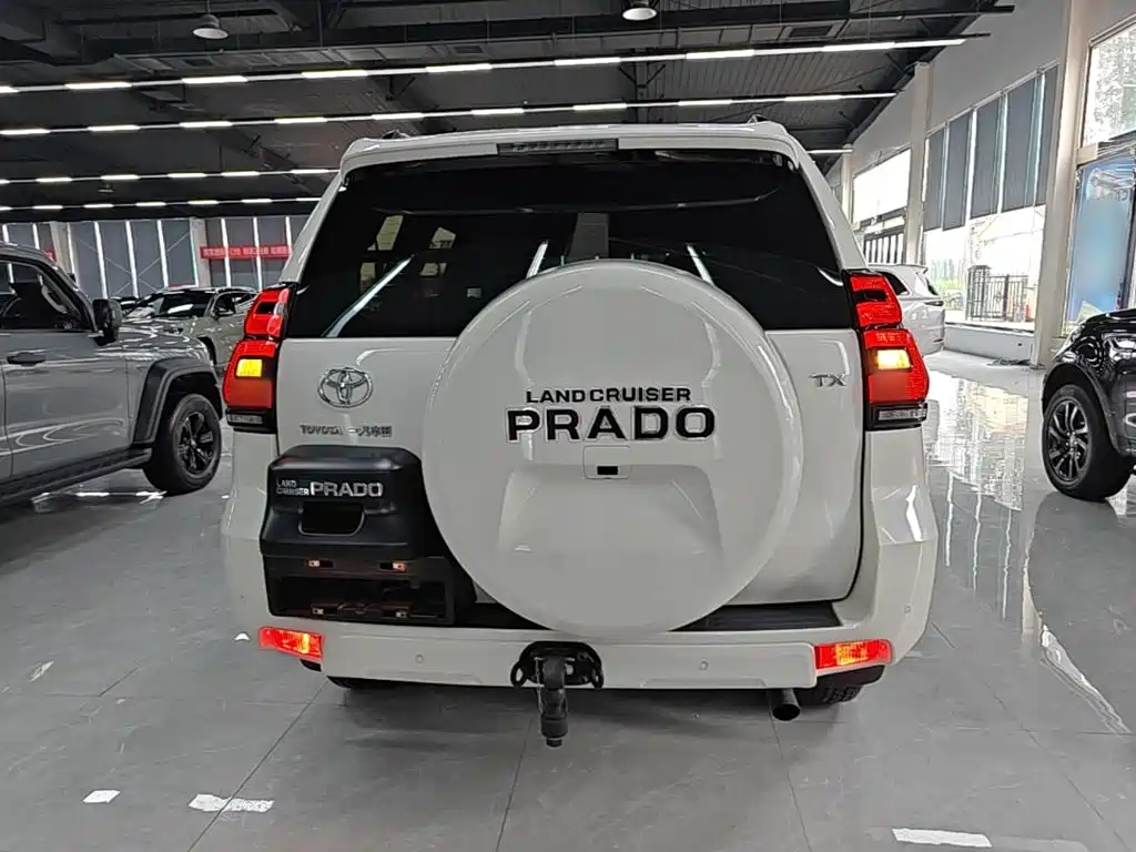 Toyota Prado 2019 — фото 6