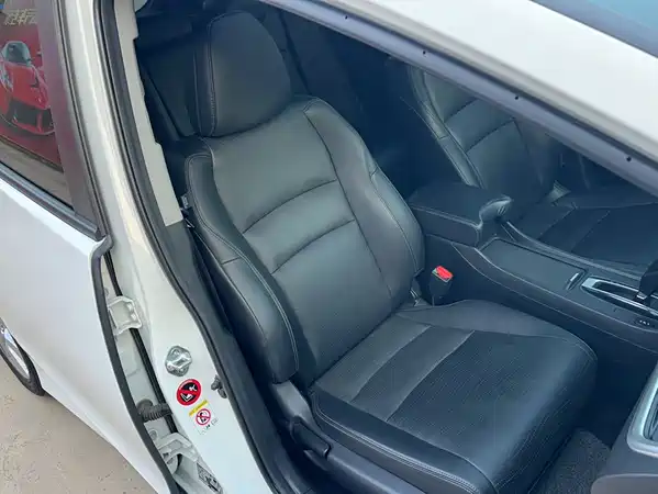 Honda Jade 2016