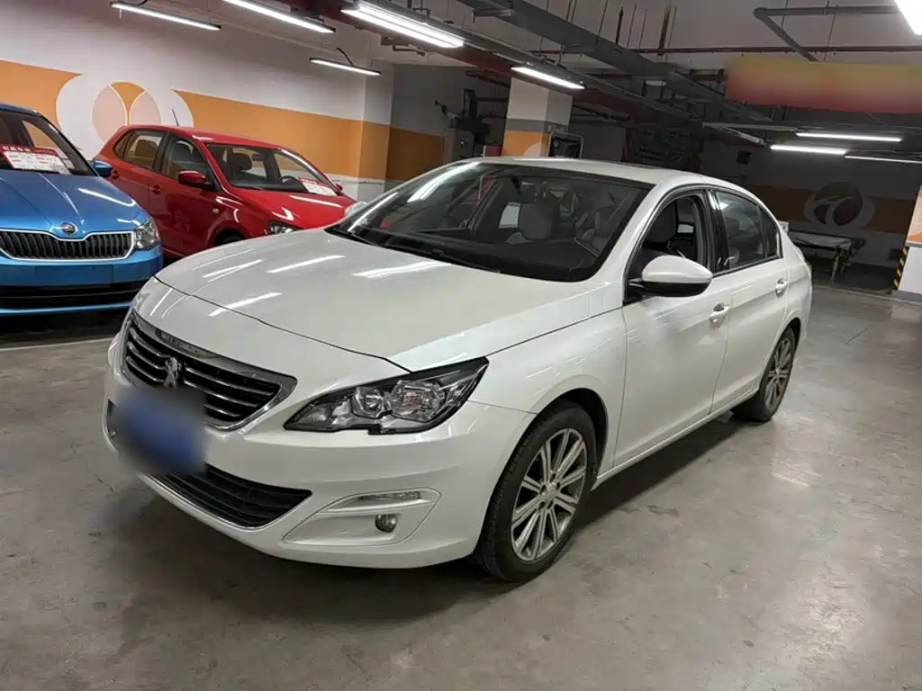 Peugeot 408 2015 — фото 25