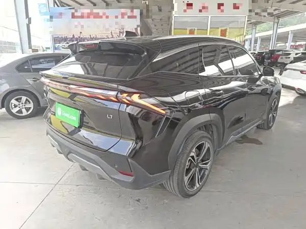 Geely Galaxy L7 2024