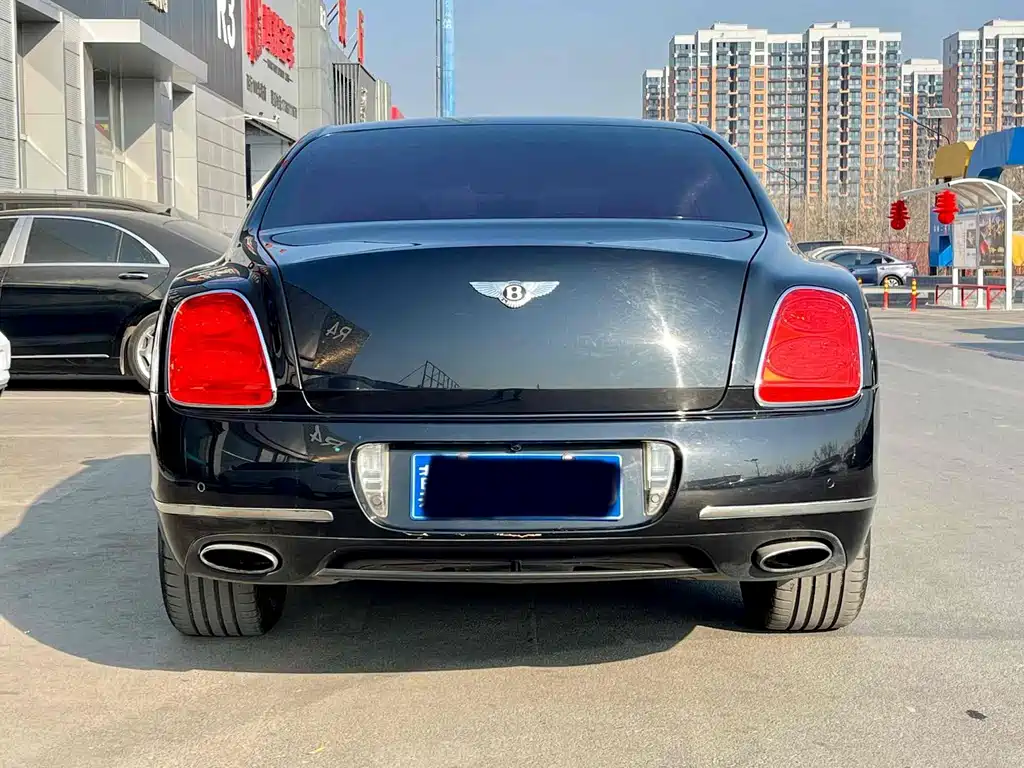 Bentley Flying Spur 2013 — фото 11