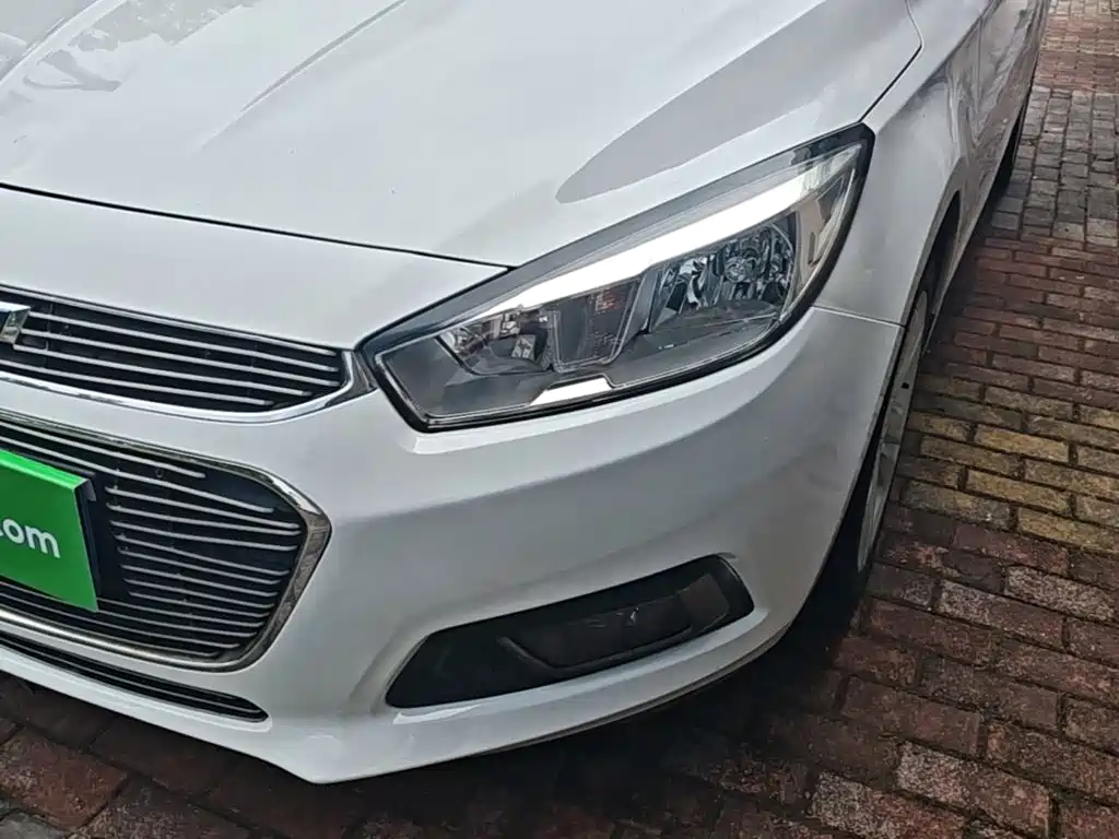 Chevrolet Cruze 2015 — фото 24