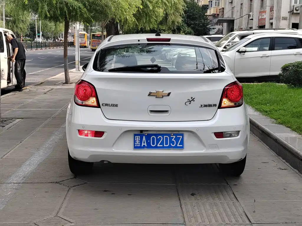 Chevrolet Cruze 2014 — фото 4