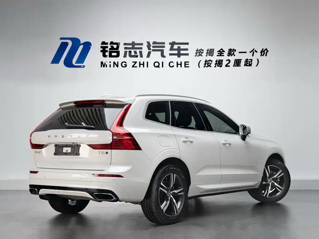 Volvo XC60 2018 — фото 4
