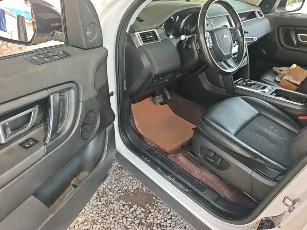 Land Rover Discovery Sport 2019 — фото 16