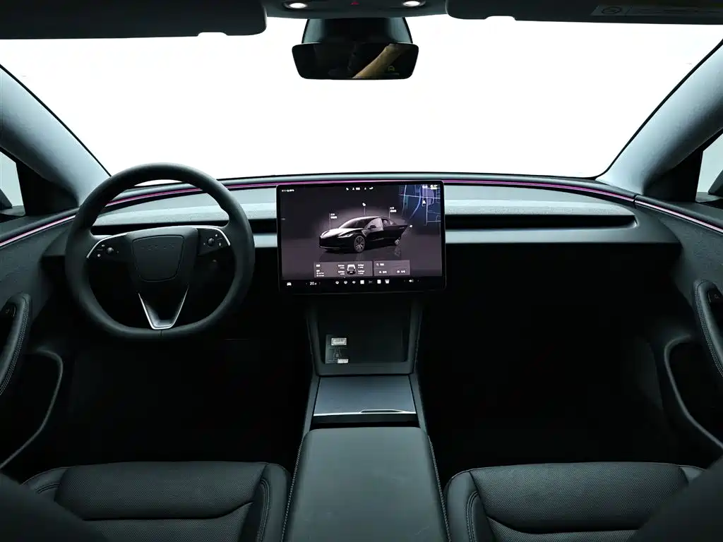 Tesla Model 3 2025 — фото 15