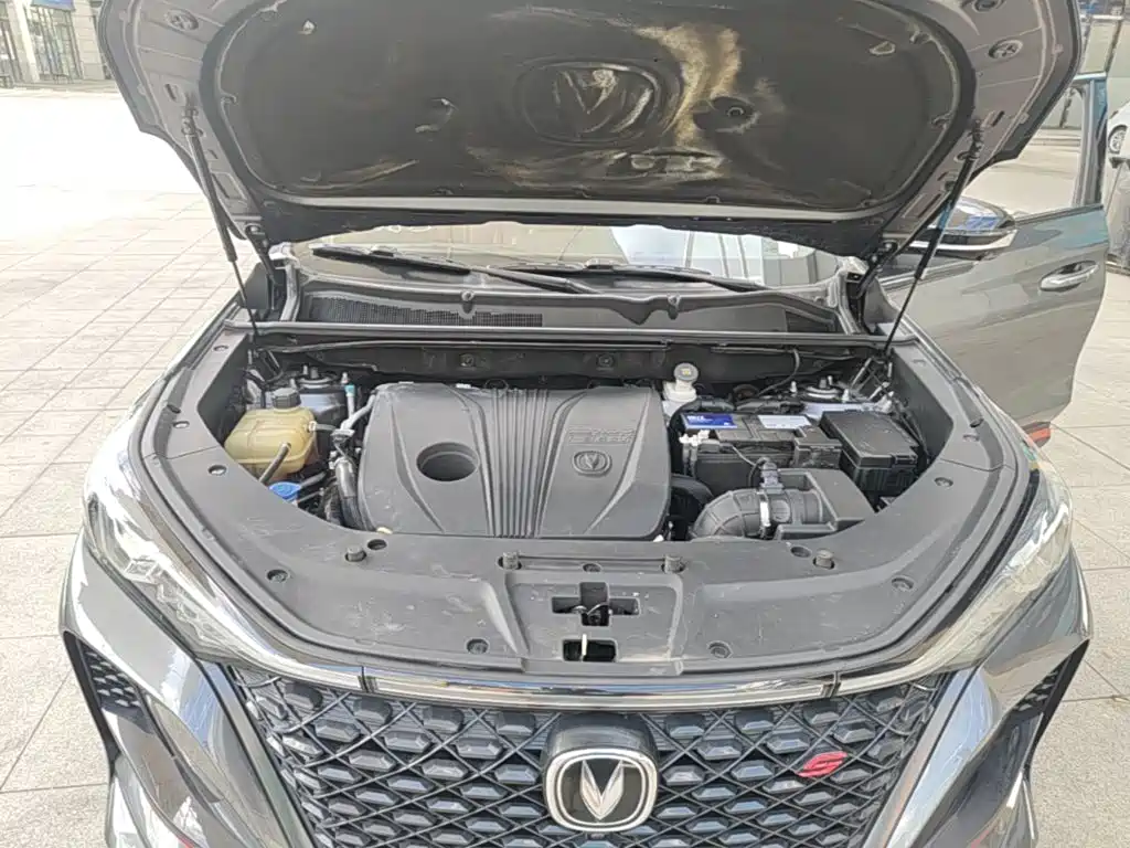 Changan CS75PLUS 2020 — фото 20
