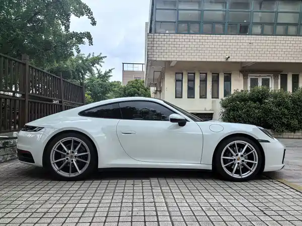 Porsche 911 2020