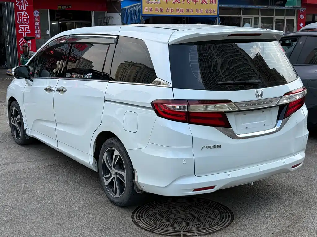 Honda Odyssey 2017 — фото 4
