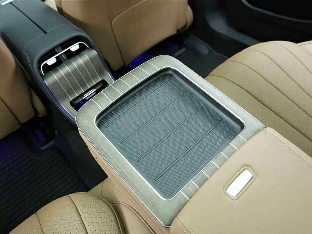 Mercedes-Benz E-Class 2026 — фото 18