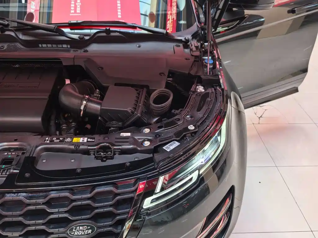 Land Rover Evoque 2021 — фото 23
