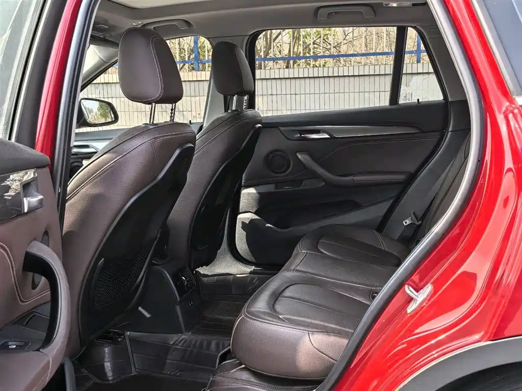 BMW X1 2018 — фото 18