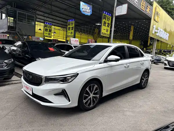 Geely Emgrand 2023