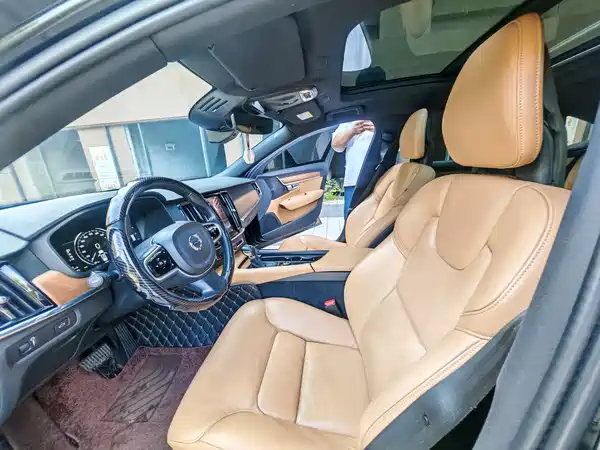 Volvo S90 2017