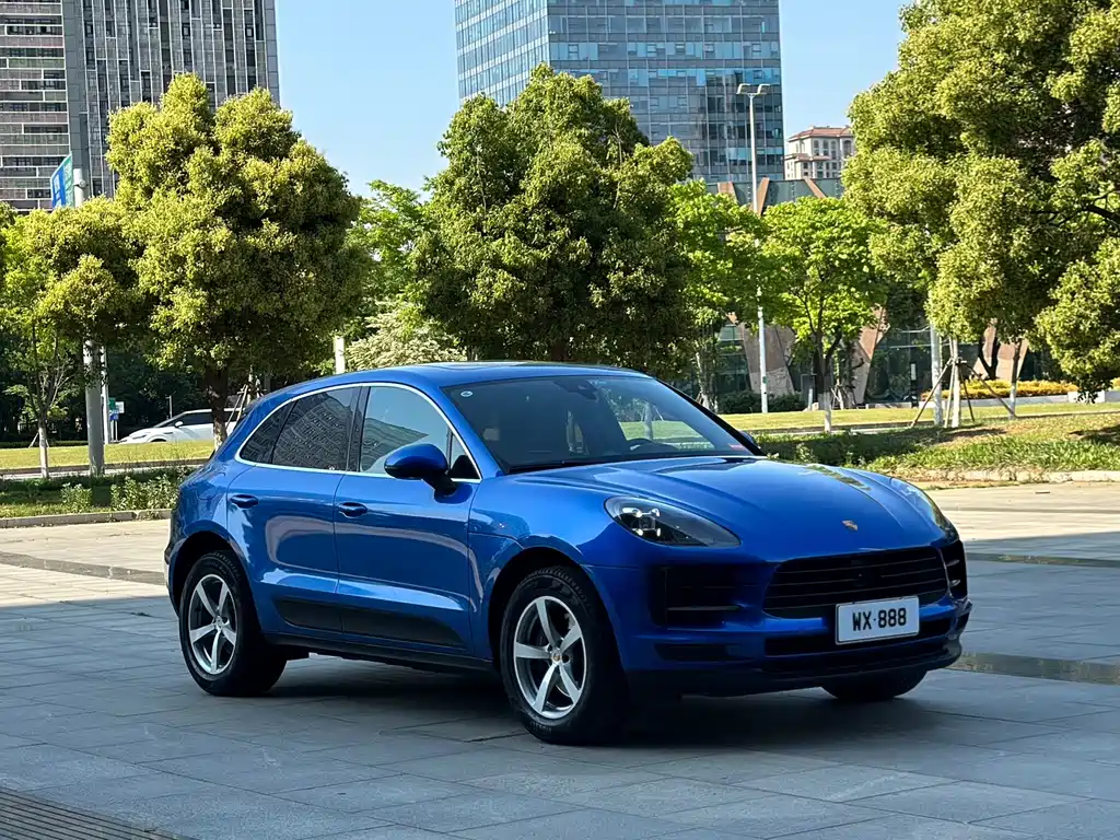 Porsche Macan 2019 — фото 1