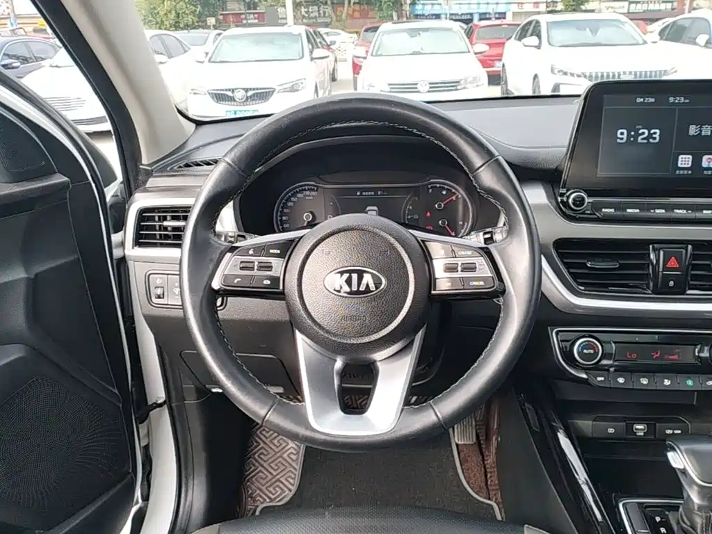 Kia Sportage 2021 — фото 11