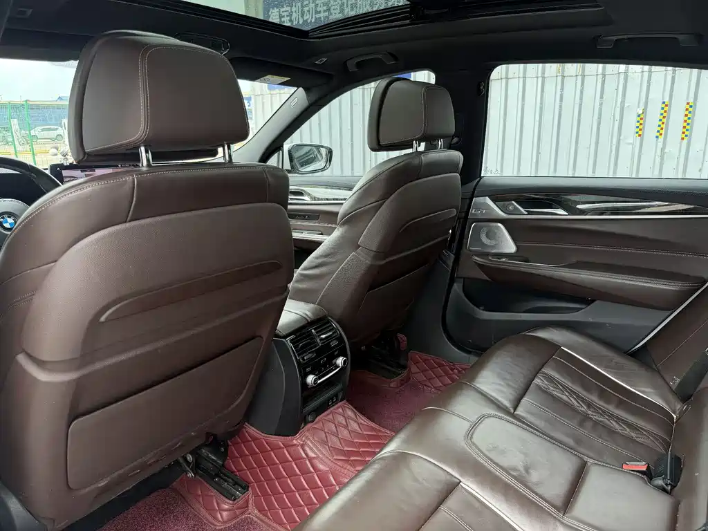 BMW 6 Series GT 2021 — фото 13