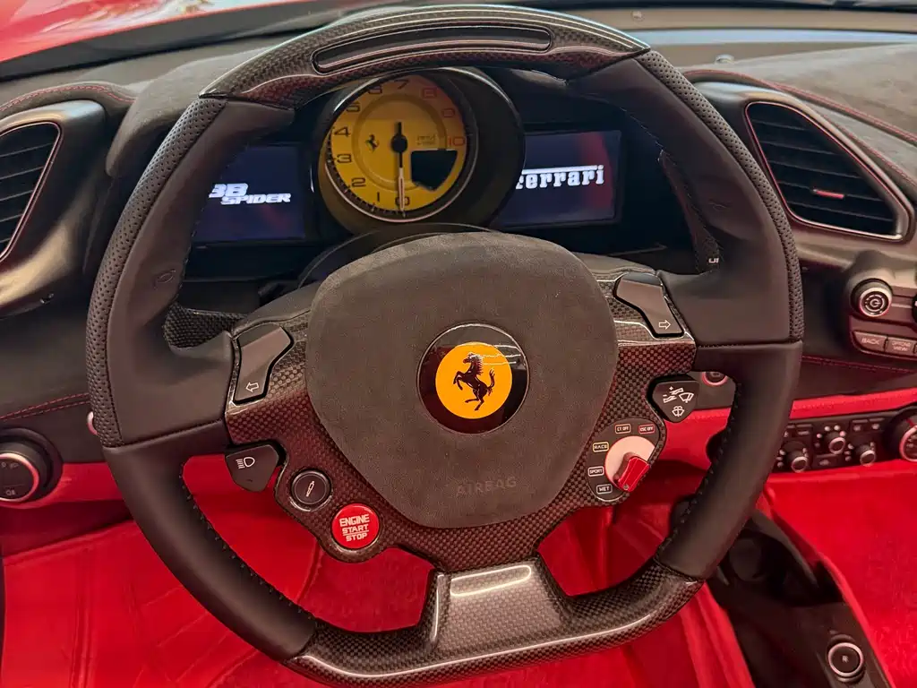 Ferrari 488 2017 — фото 13