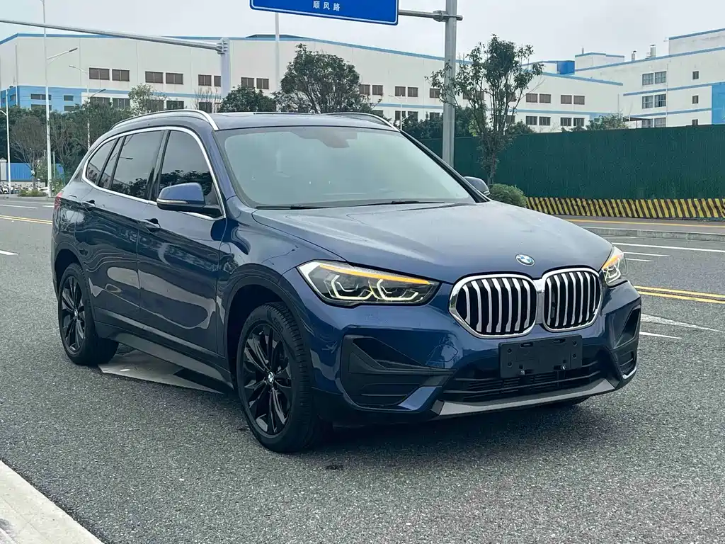 BMW X1 2021 — фото 3