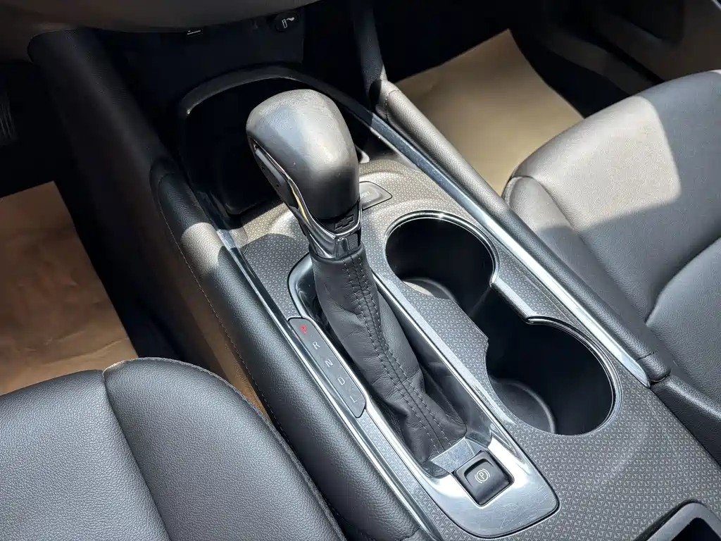 Chevrolet Malibu XL 2023 — фото 18