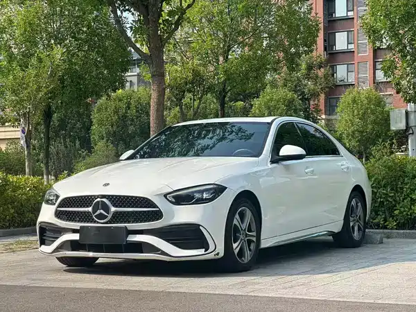 Mercedes-Benz C-Class 2022