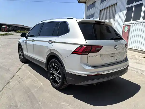 Volkswagen Tiguan L 2020