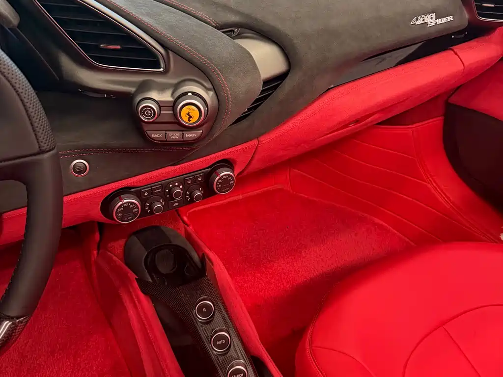 Ferrari 488 2017 — фото 14