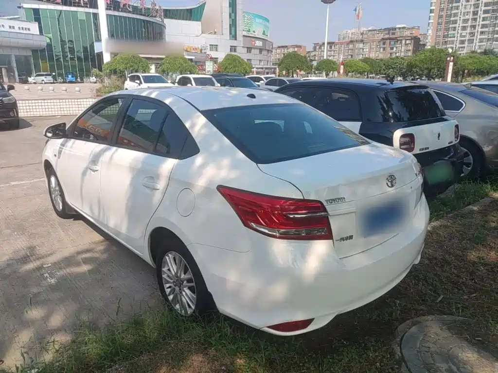 Toyota Vios 2017 — фото 5