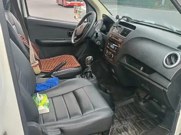 Changan Ruixing EM60 2023