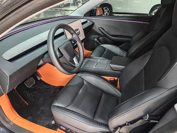 Tesla Model 3 2025