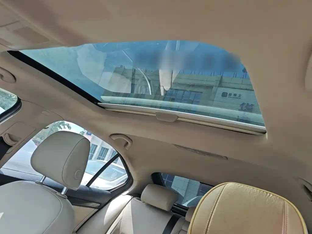 Skoda Octavia 2015 — фото 18