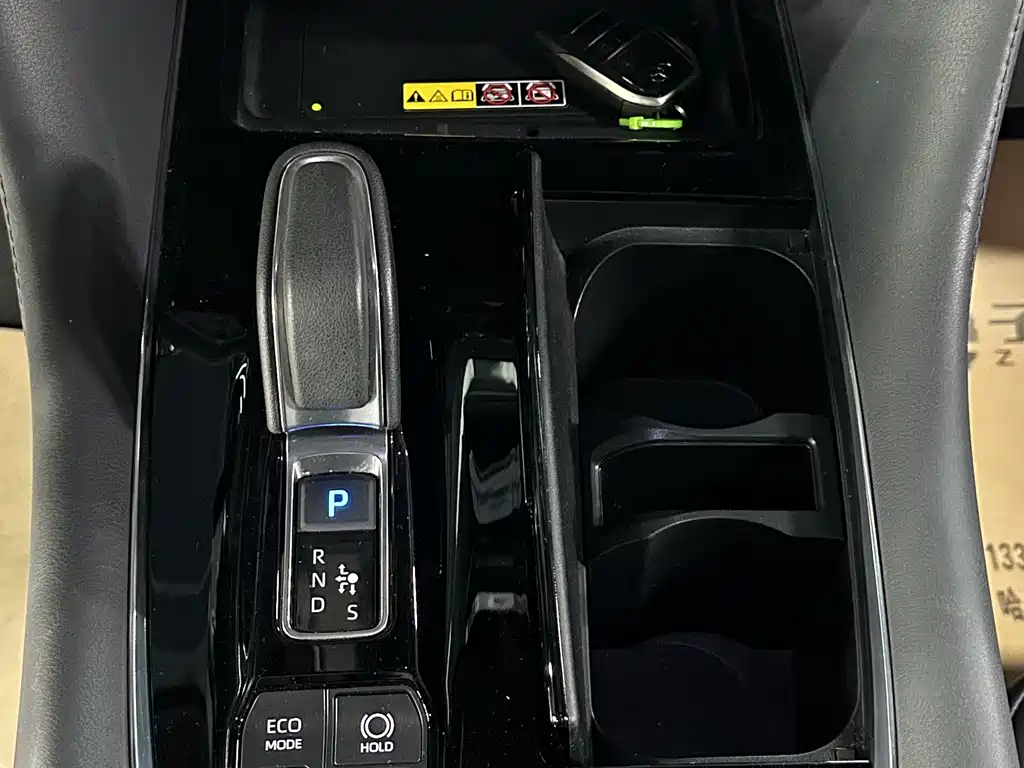Toyota Vellfire 2024 — фото 45