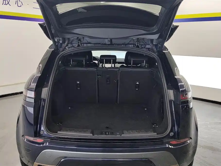 Land Rover Evoque 2021 — фото 4