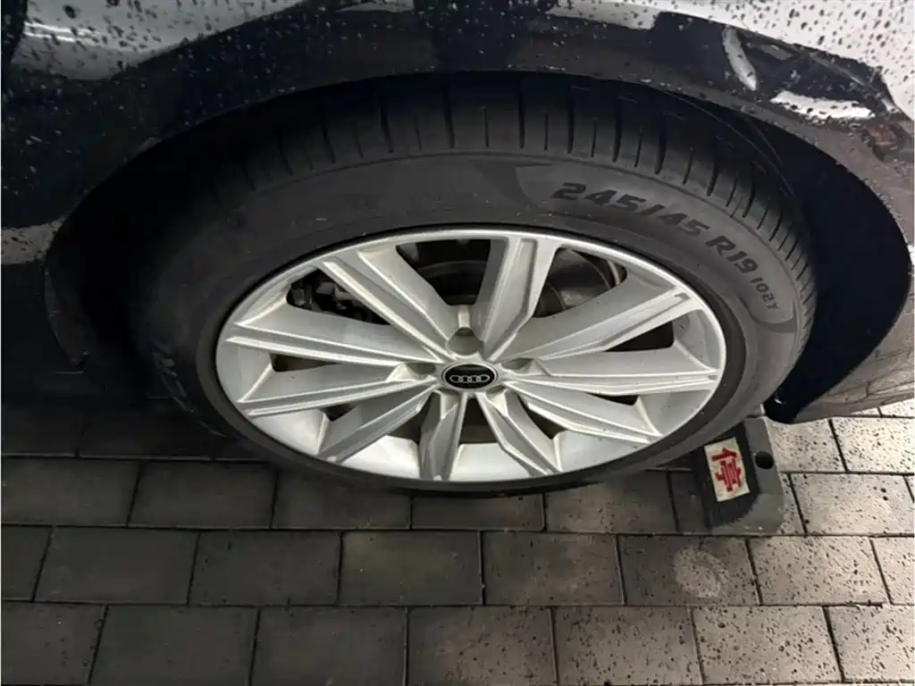 Audi A6L 2023