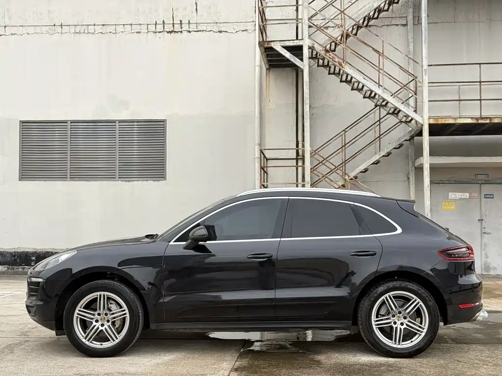 Porsche Macan 2014