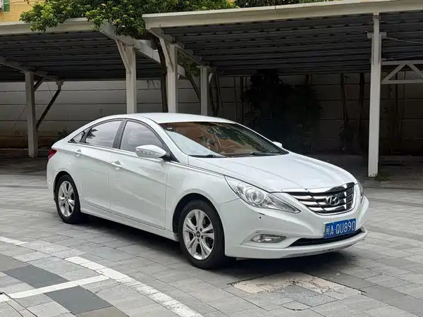 Hyundai Sonata 2013