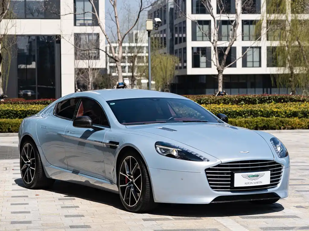 Aston Martin Rapide 2018 — фото 3