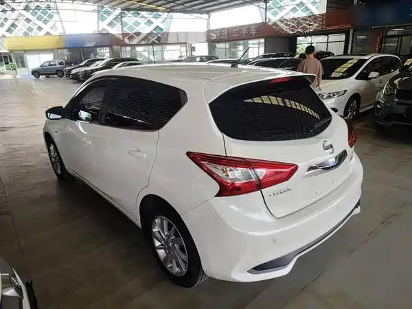 Nissan Tiida 2018