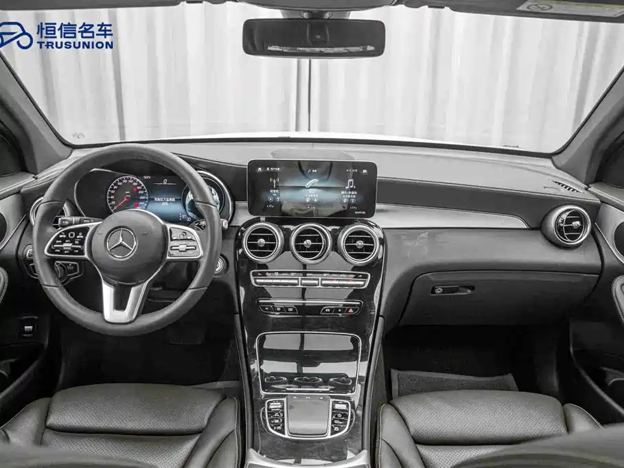 Mercedes-Benz GLC 2020 — фото 13