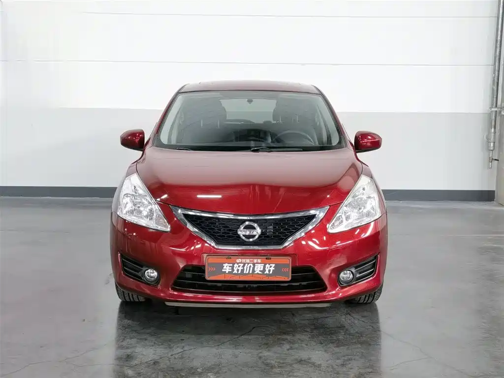 Nissan Tiida 2013