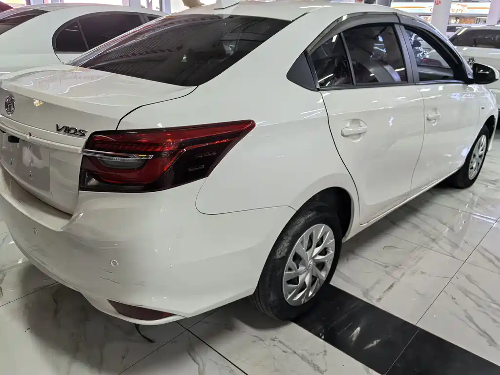 Toyota Vios 2021 — фото 6